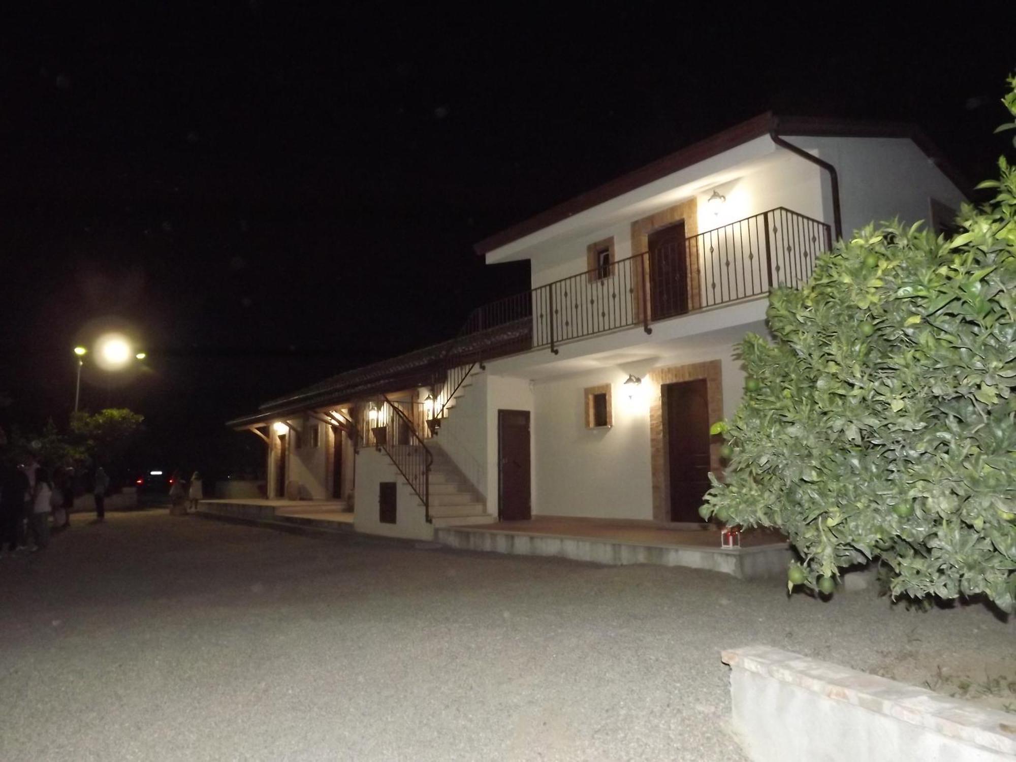 Agriturismo Trappeto Vecchio San Demetrio Corone Bagian luar foto