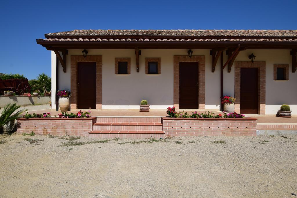 Agriturismo Trappeto Vecchio San Demetrio Corone Bagian luar foto